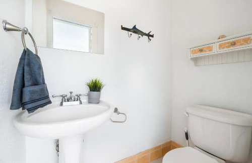 Le Femme Paradise - Htd Pool, Mini Golf, 5 Bedrooms, Jacuzzi, Game Room, BBQ,Pickleball - Photo 20