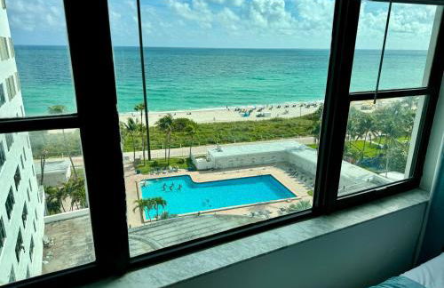 Directly on the Beach with Pool & Ocean View - Photo 38