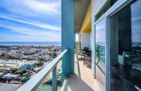 Nautical 2 Bedroom with Beautiful Ocean Views - Foto 15