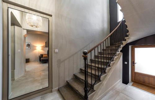 MAISON LE GRATTE CIEL - séminaire ou famille, salle de réunion, 8 chambres Clim, Jardin & Salle de sport - Foto 10