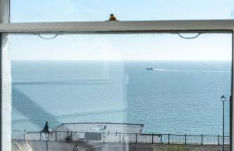 The Wellington - style, charm and sea views, close to town and beach - Foto 22