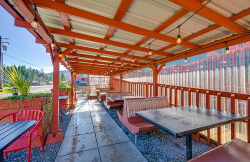 Couples Escape in Railcar, 13 Mi to Mount Rainier! - Photo 24