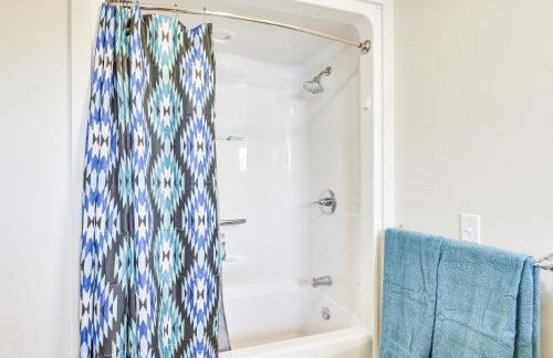 Narragansett Home with Scenic Views Walk to Beach! - Foto 22