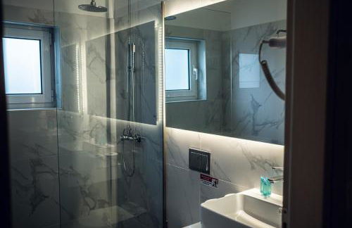 Sappho Studios - Photo 13