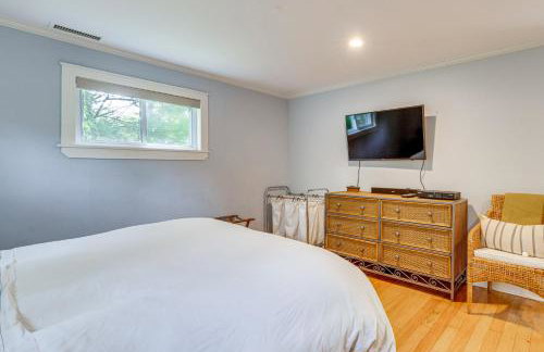 Hamptons Vacation Rental with Seasonal Pool! - Foto 11