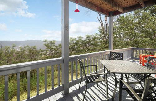 Cozy cabin w hot tub fire pit & ski access - Foto 36