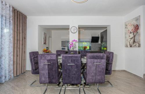 VILLA NINA MALINSKA 150m FROM THE BEACH, SWIMMING POOL - Foto 26