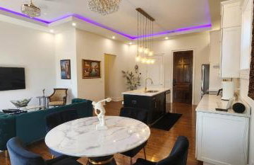The Luxe Building- 2 Bedroom Apartment in Metropolis - Photo 11