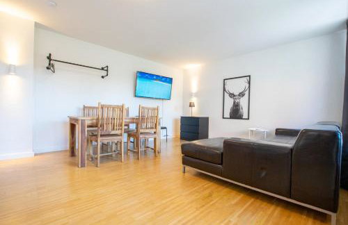 Tolstov Apartments - 1 , 3 and 4 Room Apartments - 20 min Messe DUS & Airport DUS - Foto 38