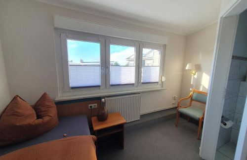 Neumühler Hof- Ferienwohnung "Thomas" 3 Zimmer,3 Bäder mit Dusche, kostenfreie Parkplätze vor dem Haus - Foto 22