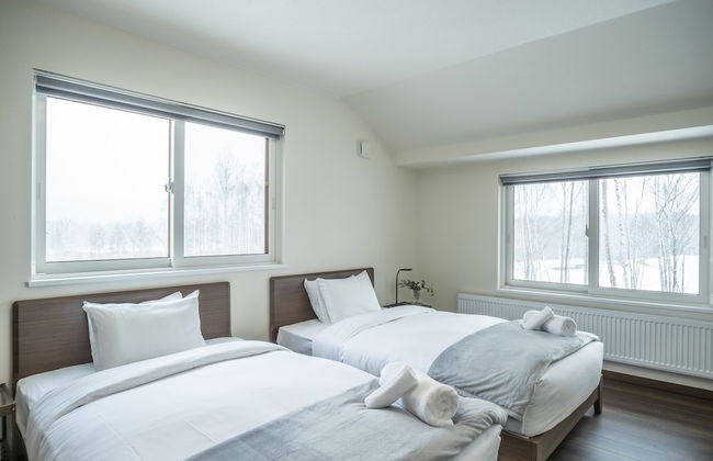 Blue Heron - Photo 3