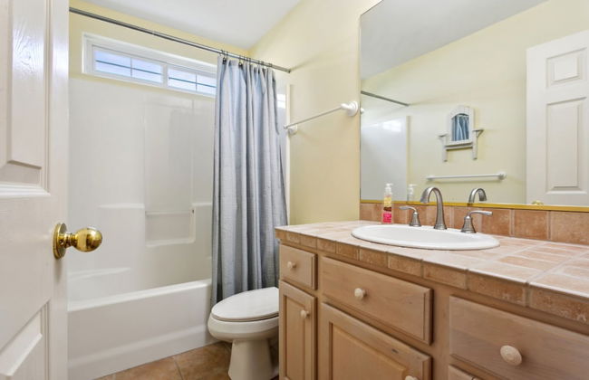 Coastal Escape w Pool Pool Table Walk to Beach - Foto 75