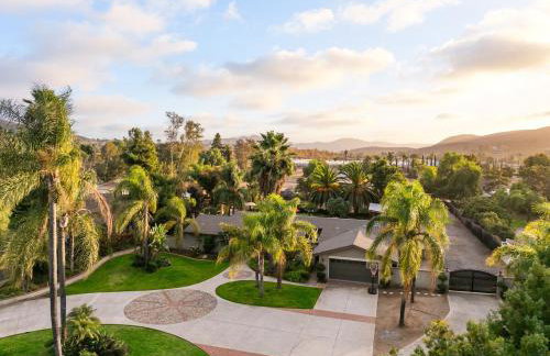 Stunning Private Resort with Pool - Foto 22