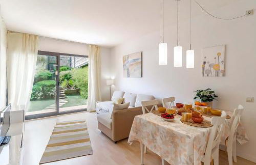 Pretty garden apartment next to a charming beach - Foto 4
