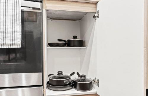 Luxurious New Unit 1Bd1Ba Pool, Golf Sim - Foto 15