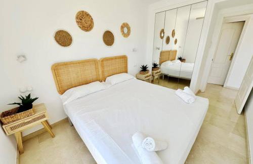 Ático frontal al mar con piscina privada by homeprive - Foto 31