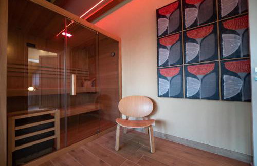 Elorina Home Suite - Photo 32