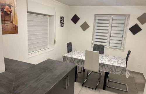 Maison chaleureuse Calme et tranquillité assurés Parking privé - Photo 16