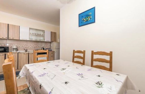 Awesome Apartment In Bresca - Foto 16