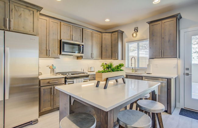 4BR Mnt Viewsmodern Urbanityrooftop Patio - Foto 22