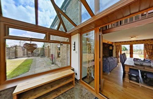 The Barn & The Log Cabin, Sleeps 12, 2 Hot Tubs, Near Durham & Bishop Auckland - Foto 9