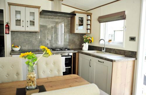 Puddleducks, Dog Friendly Hot Tub Lodge - Foto 23