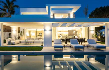 Villa exclusiva con piscina privada climatizada - Foto 34