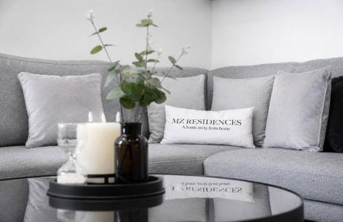 The Manchester Haven Sleeps 10 Near City Centre Breakfast hamper included - Photo 8