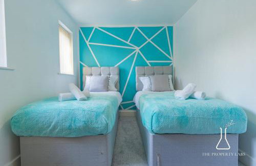 Luxury Birmingham City Centre Townhouse with BALCONY- Sleeps 10 - FREE Parking - Perfect for Contractors, Business Travellers, Families and other Groups - Near Bullring, Newstreet, Selfridges, NEC, NIA & Birmingham airport - Photo 30