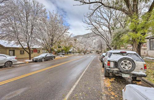 Cozy Central Glenwood Springs Condo with 2 Decks! - Foto 27