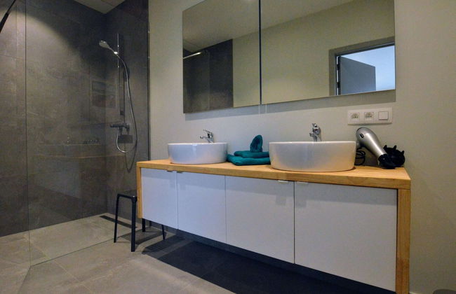 Spacious Holiday Home With Pond in Poperinge - Photo 59