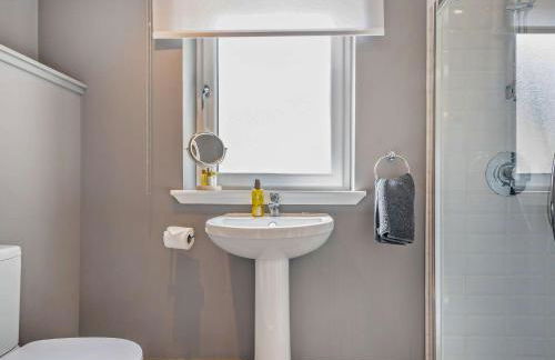 4 Bed in Lamlash 94809 - Photo 18