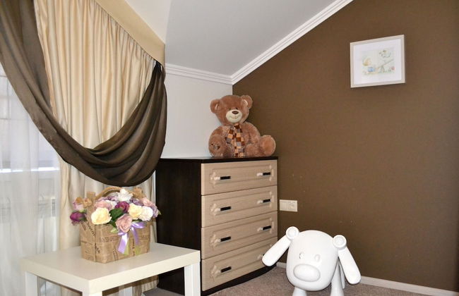 Townhouse Park & House - Photo 14