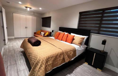 Luxurious Westchester Home Near Miami Clinics - Photo 47