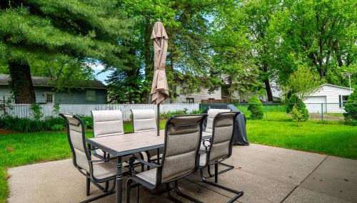 Beautiful Ranch with Outdoor Patio and Room for 6 - Foto 4, Garden