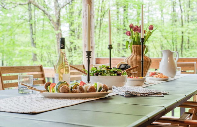 Half Moon by Avantstay 4BR Cabin w/ Large Deck & Yard w/ Patio & Outdoor Dining - Foto 23