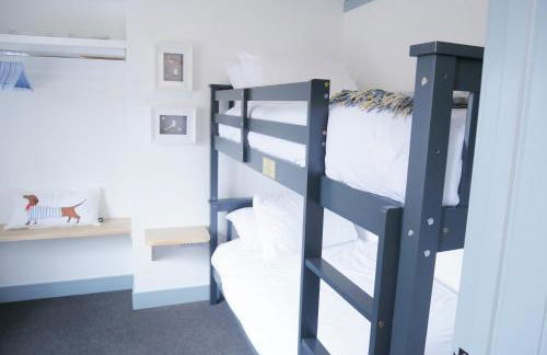 Sunset View, 2 bedrooms in the heart of Holt with parking - Foto 16