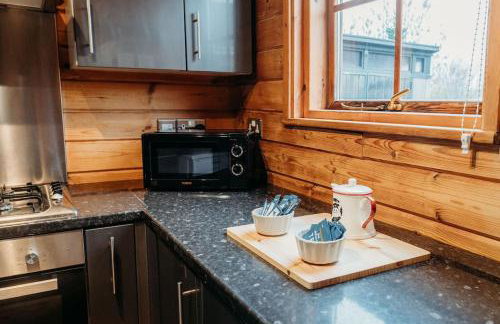 Finlodge- Pet-Friendly Scandinavian Cabin - Photo 38