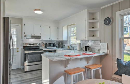 Mid-Century Modern Cottage in Ardmore Area! - Photo 9