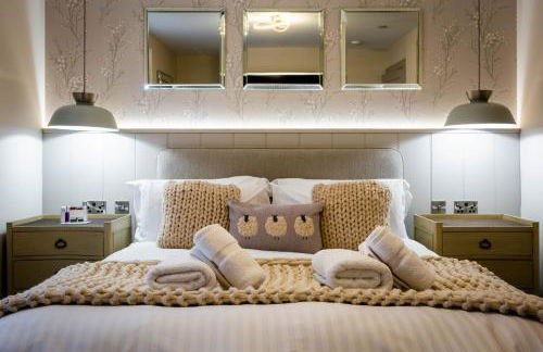 Arran Shores Luxury Shorefront Garden Terrace Apartment 6 - Photo 10