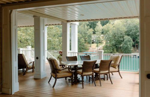 Waterfront Retreat with Dock, Pool and Jet Skis - Foto 35