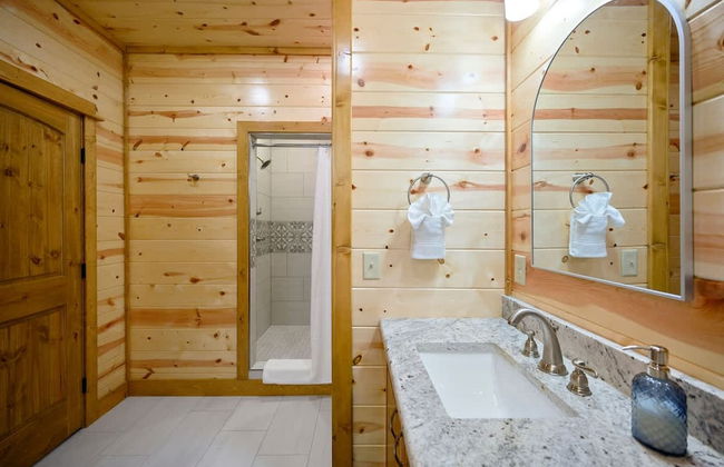 Massive Hochatown Lodge w spa Basketball More - Foto 40