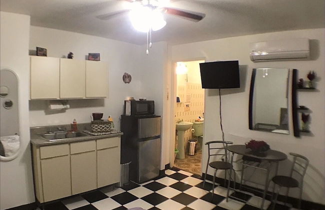 310Guest-House LaVida - Photo 23