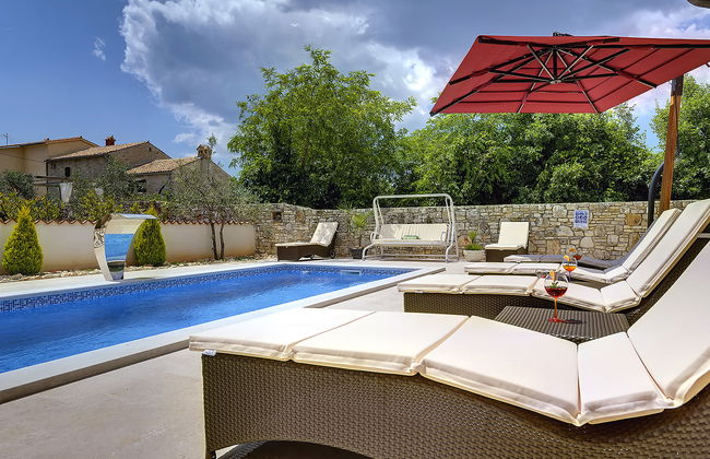 Modern Holiday Home With Pool in Bratulici - Foto 30