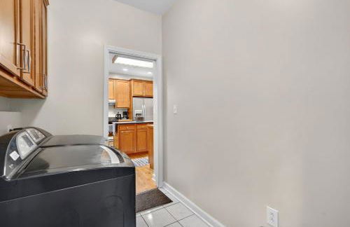 Screened Porch w Swing, Fire Pit, Grill & Deck - Photo 29