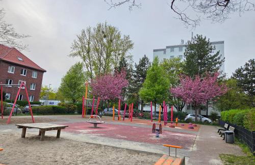 Full House 10 min to city centre, direct train to airport and self check-in - Photo 2