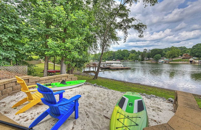 Lakefront w/ Private Dock + Hot Tub Pontoon Rental Butler Bliss by Avantstay - Photo 1