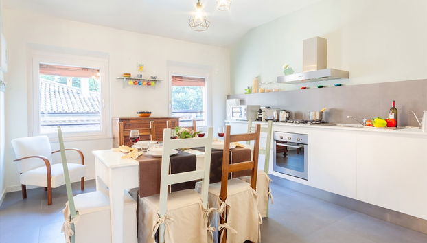 GuestHost - Ferrara Be My Guest - Photo 2, Primary image