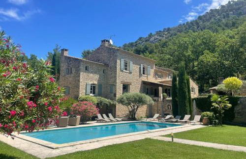 Propriété d'exception au coeur du Luberon - Foto 1