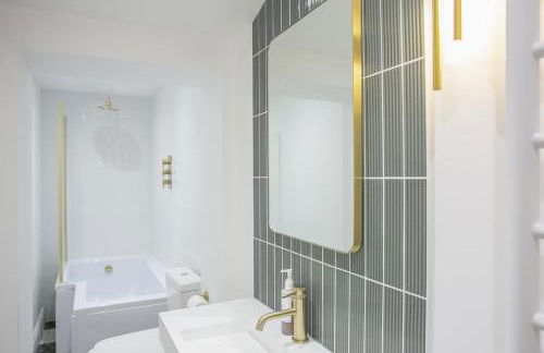 Chic Brighton Garden Apartment - Sleeps 6! - Foto 3